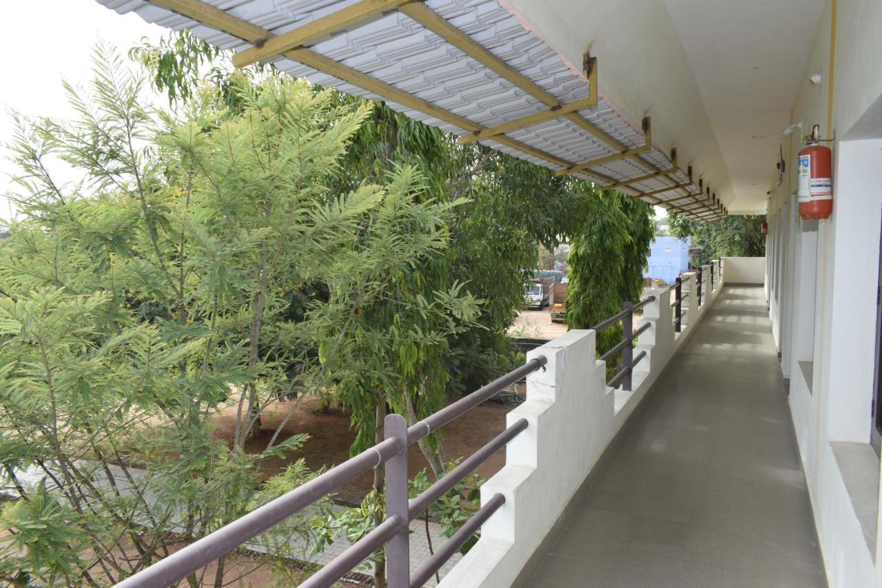 Rani Residency Hotel Pondicherry Exterior foto